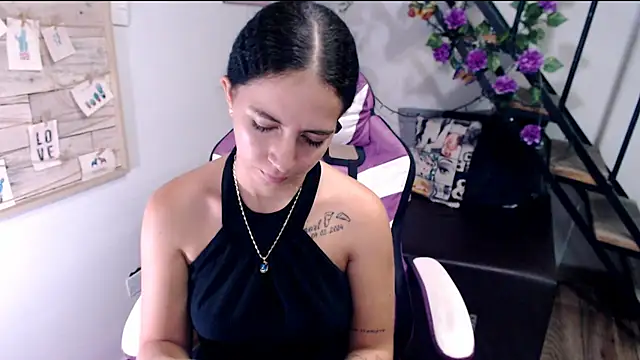 Snapshot of samantha_baby_ chatting on July 19, 7:06 pm samantha baby online show from July 19, 7:06 pm