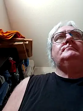 graham1980 online show from February 17, 3:53 pm