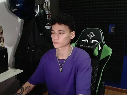 Snapshot of Curly_Angel24 chatting on January 12, 1:55 am Curly Angel24 online show from January 12, 1:55 am