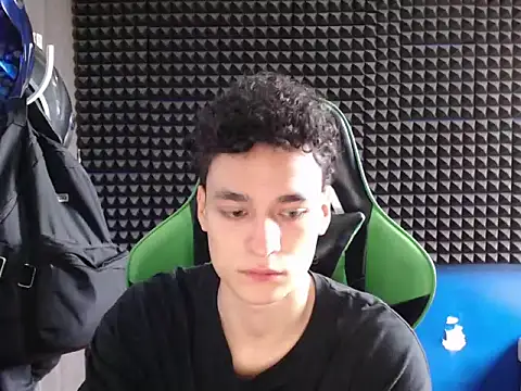 Snapshot of Curly_Angel24 chatting on January 12, 2:00 pm Curly Angel24 online show from January 12, 2:00 pm