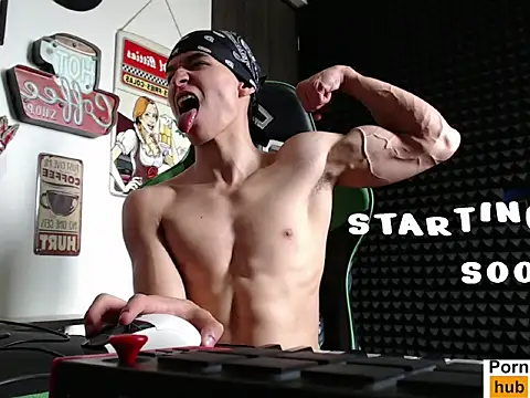 Snapshot of Curly_Angel24 chatting on January 14, 4:01 pm Curly Angel24 online show from January 14, 4:01 pm