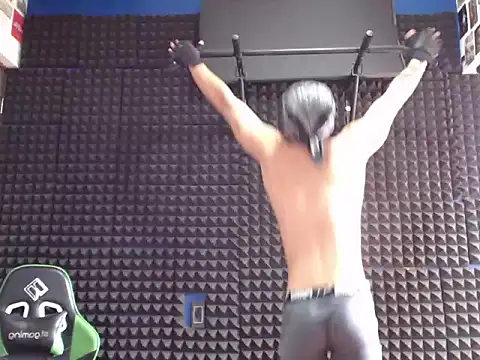 Snapshot of Curly_Angel24 chatting on February 6, 4:10 pm Curly Angel24 online show from February 6, 4:10 pm