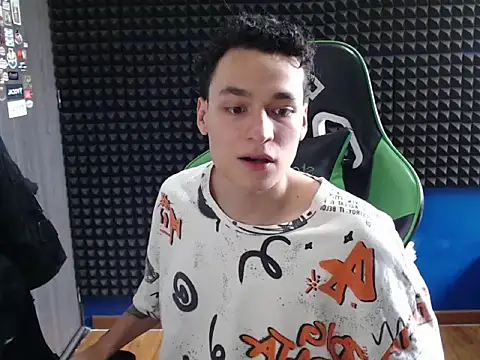 Snapshot of Curly_Angel24 chatting on March 1, 7:49 pm Curly Angel24 online show from March 1, 7:49 pm