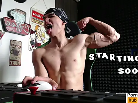 Snapshot of Curly_Angel24 chatting on April 7, 4:07 pm Curly Angel24 online show from April 7, 4:07 pm