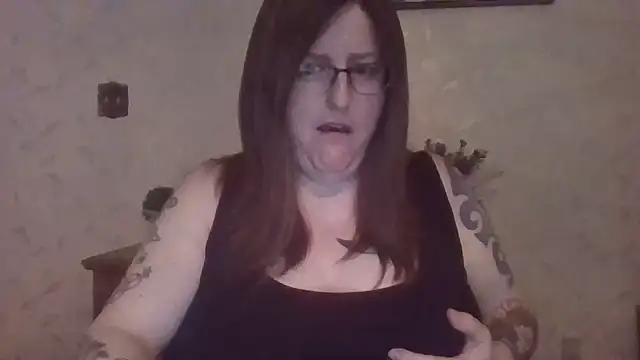 Snapshot of Madeline_Beau chatting on March 16, 4:44 pm Madeline Beau online show from March 16, 4:44 pm