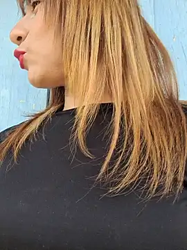 Snapshot of Evehampy chatting on December 17, 6:31 pm Evehampy online show from December 17, 6:31 pm