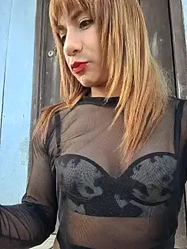 Snapshot of Evehampy chatting on December 20, 9:50 pm Evehampy online show from December 20, 9:50 pm