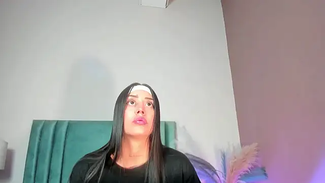 NoraDasilva online show from February 10, 11:09 pm