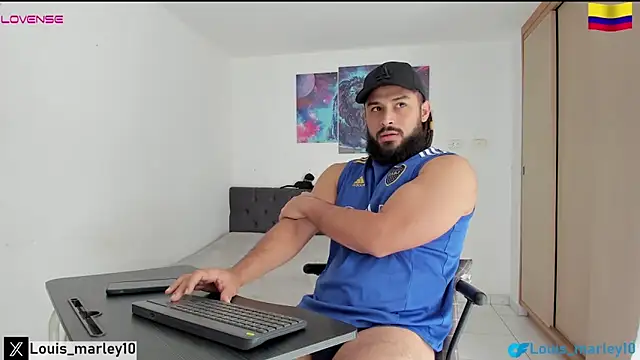 Louis marley   online show from October 31, 3:35 pm