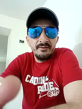 Adriandan1982 online show from April 18, 10:30 am