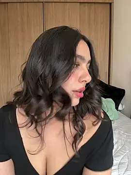 Snapshot of Nicollemays chatting on July 22, 8:00 pm Nicollemays online show from July 22, 8:00 pm