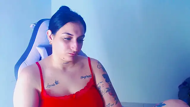 liz dirty online show from April 8, 10:43 pm