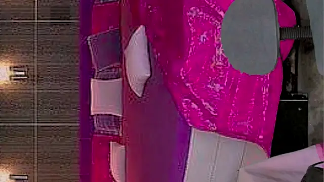 Snapshot of Candyluv chatting on March 9, 3:11 am Candyluv online show from March 9, 3:11 am