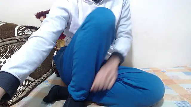 Alexdelarge323 online show from March 7, 1:41 pm