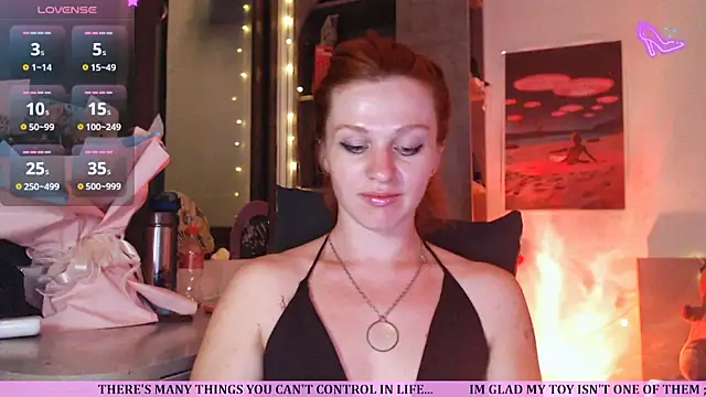 Cassie Wild online show from April 22, 1:01 pm