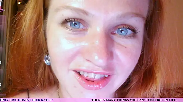 Snapshot of Cassie_Wild chatting on July 12, 2:08 pm Cassie Wild online show from July 12, 2:08 pm