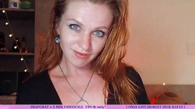 Snapshot of Cassie_Wild chatting on July 30, 2:05 pm Cassie Wild online show from July 30, 2:05 pm