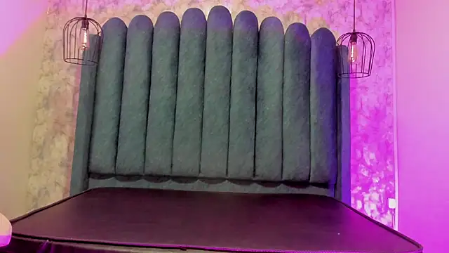 Snapshot of nalalye_cruzz_ chatting on September 10, 3:17 am nalalye cruzz online show from September 10, 3:17 am