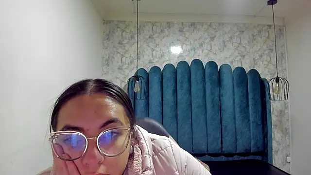 Snapshot of nalalye_cruzz_ chatting on October 3, 2:30 am nalalye cruzz online show from October 3, 2:30 am