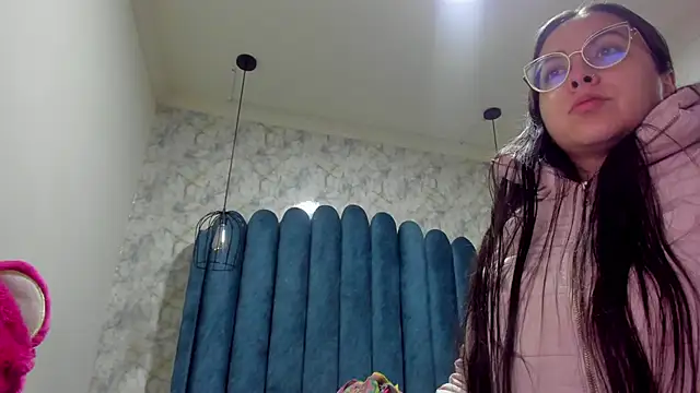 Snapshot of nalalye_cruzz_ chatting on October 10, 3:05 am nalalye cruzz online show from October 10, 3:05 am