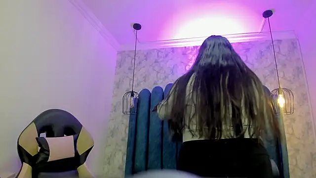 Snapshot of nalalye_cruzz_ chatting on December 14, 3:12 am nalalye cruzz online show from December 14, 3:12 am