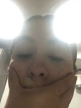 Snapshot of nalalye_cruzz_ chatting on February 23, 12:30 am nalalye cruzz online show from February 23, 12:30 am