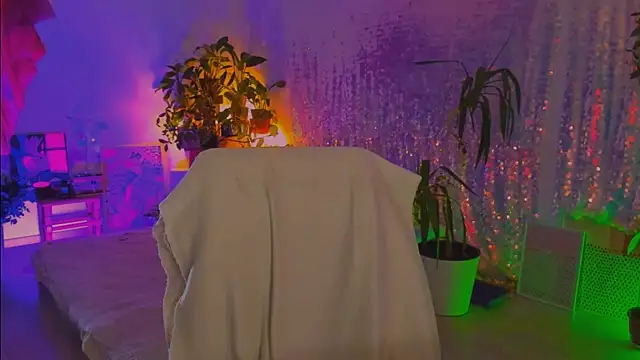 poli   online show from March 22, 12:19 pm