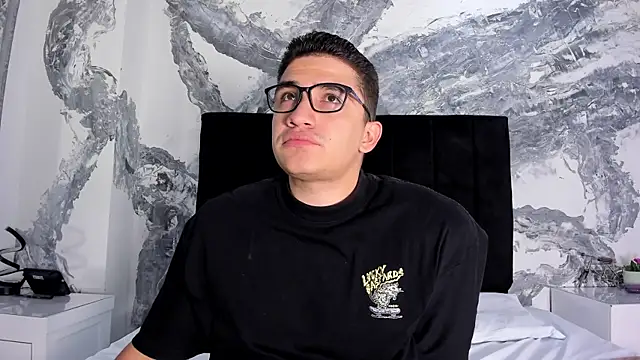 Snapshot of JeffDaltton chatting on February 20, 8:09 pm JeffDaltton online show from February 20, 8:09 pm