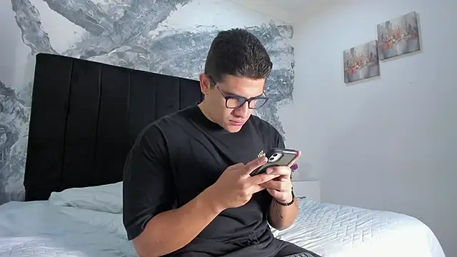 Snapshot of JeffDaltton chatting on February 28, 12:17 pm JeffDaltton online show from February 28, 12:17 pm