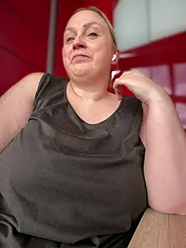 BBW Nora online show from June 3, 11:02 am