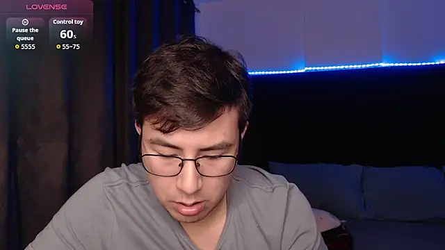 andrewmhilton  online show from March 14, 5:57 am