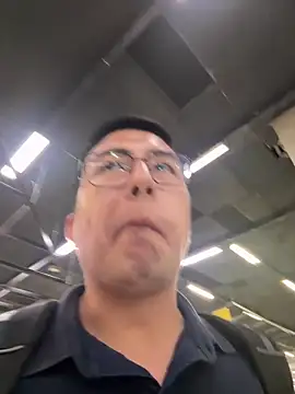 andrewmhilton  online show from April 15, 8:09 pm