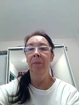 Snapshot of Celine_Faer1 chatting on July 2, 3:23 am Celine Faer1 online show from July 2, 3:23 am