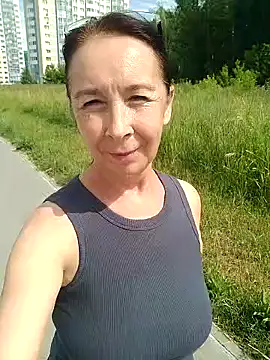 Snapshot of Celine_Faer1 chatting on July 5, 8:32 am Celine Faer1 online show from July 5, 8:32 am