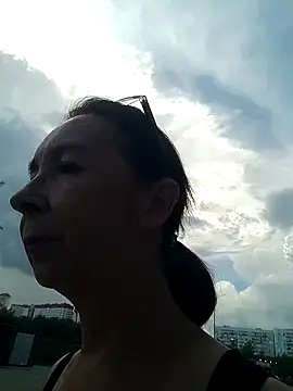 Snapshot of Celine_Faer1 chatting on July 6, 9:39 am Celine Faer1 online show from July 6, 9:39 am