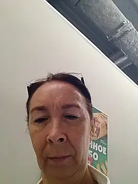 Snapshot of Celine_Faer1 chatting on July 11, 6:27 am Celine Faer1 online show from July 11, 6:27 am