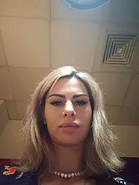 TiffanyMaze online show from June 5, 5:25 am