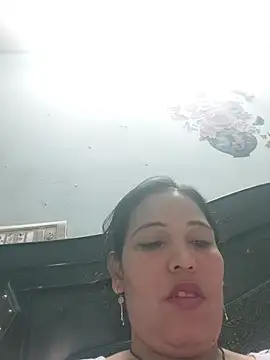 Snapshot of Poojabhabi101 chatting on May 20, 5:46 am Poojabhabi101 online show from May 20, 5:46 am