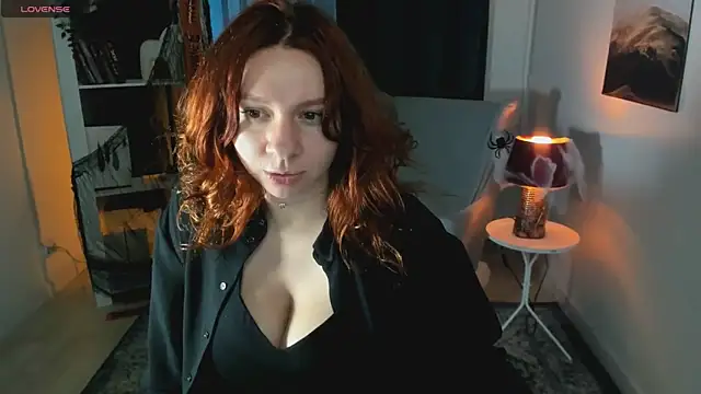 Snapshot of melissa_adamss chatting on October 27, 4:11 pm melissa adamss online show from October 27, 4:11 pm