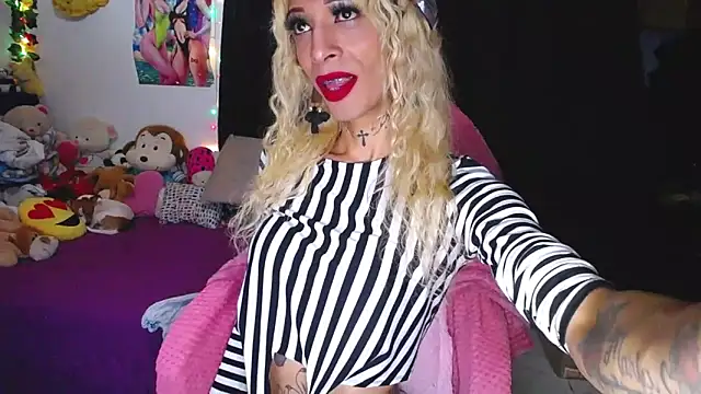 flaquita corall online show from June 4, 1:22 am