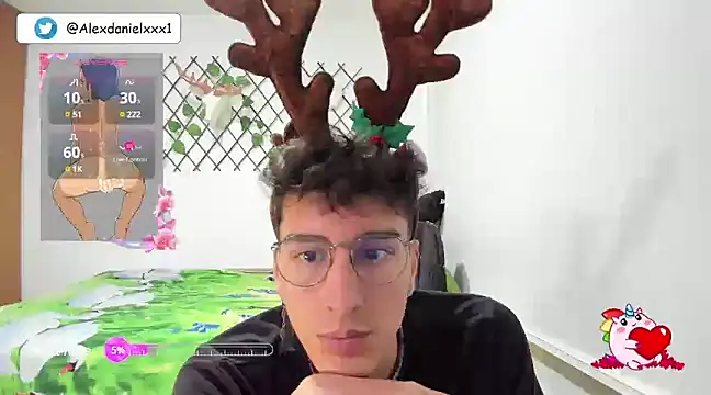 Snapshot of Jackson_Careyy chatting on December 11, 9:55 pm Jackson Careyy online show from December 11, 9:55 pm