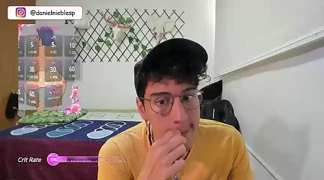 Snapshot of Jackson_Careyy chatting on February 18, 6:26 pm Jackson Careyy online show from February 18, 6:26 pm