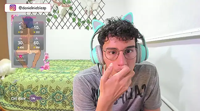 Snapshot of Jackson_Careyy chatting on February 22, 11:13 pm Jackson Careyy online show from February 22, 11:13 pm