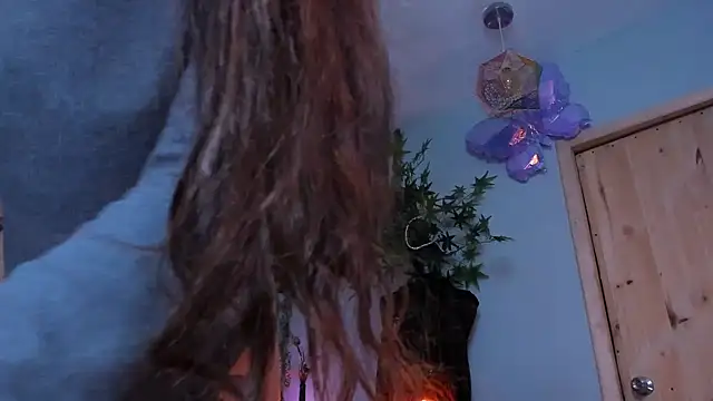 VickyJackson  online show from January 17, 10:13 pm