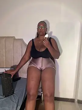 LiraRusso online show from June 10, 1:06 am