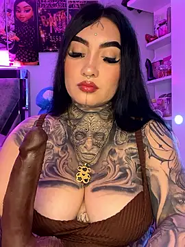 Snapshot of CloeeBeckam chatting on January 15, 7:46 am CloeeBeckam online show from January 15, 7:46 am