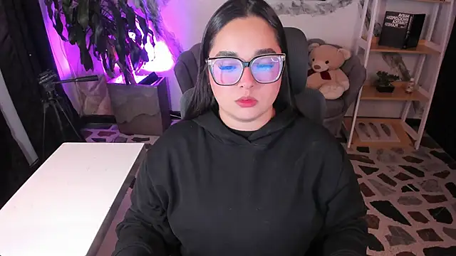 CelesteBrucee online show from March 5, 3:35 am