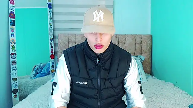 Snapshot of _justinmoon2 chatting on December 4, 8:17 pm justinmoon2 online show from December 4, 8:17 pm