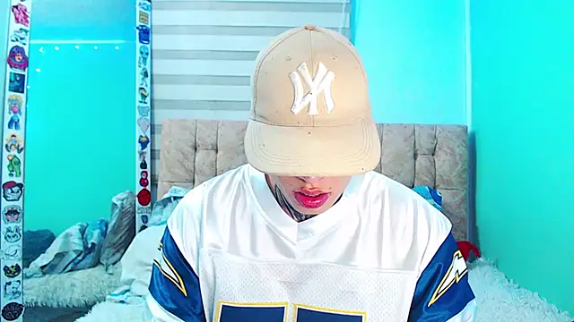 Snapshot of _justinmoon2 chatting on February 19, 6:42 am justinmoon2 online show from February 19, 6:42 am