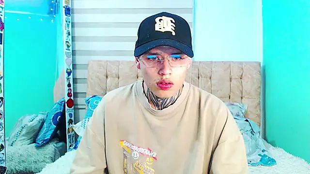 Snapshot of _justinmoon2 chatting on March 4, 5:02 am justinmoon2 online show from March 4, 5:02 am